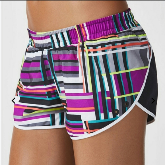 Fabletics Shorts Women Size Small - Picture 2 of 8